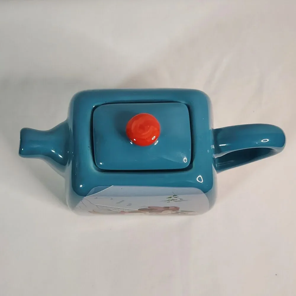 DISNEY Mickey Mouse Mini Ceramic Tea Pot Winter Scene Hot Cocoa Minnie Pluto